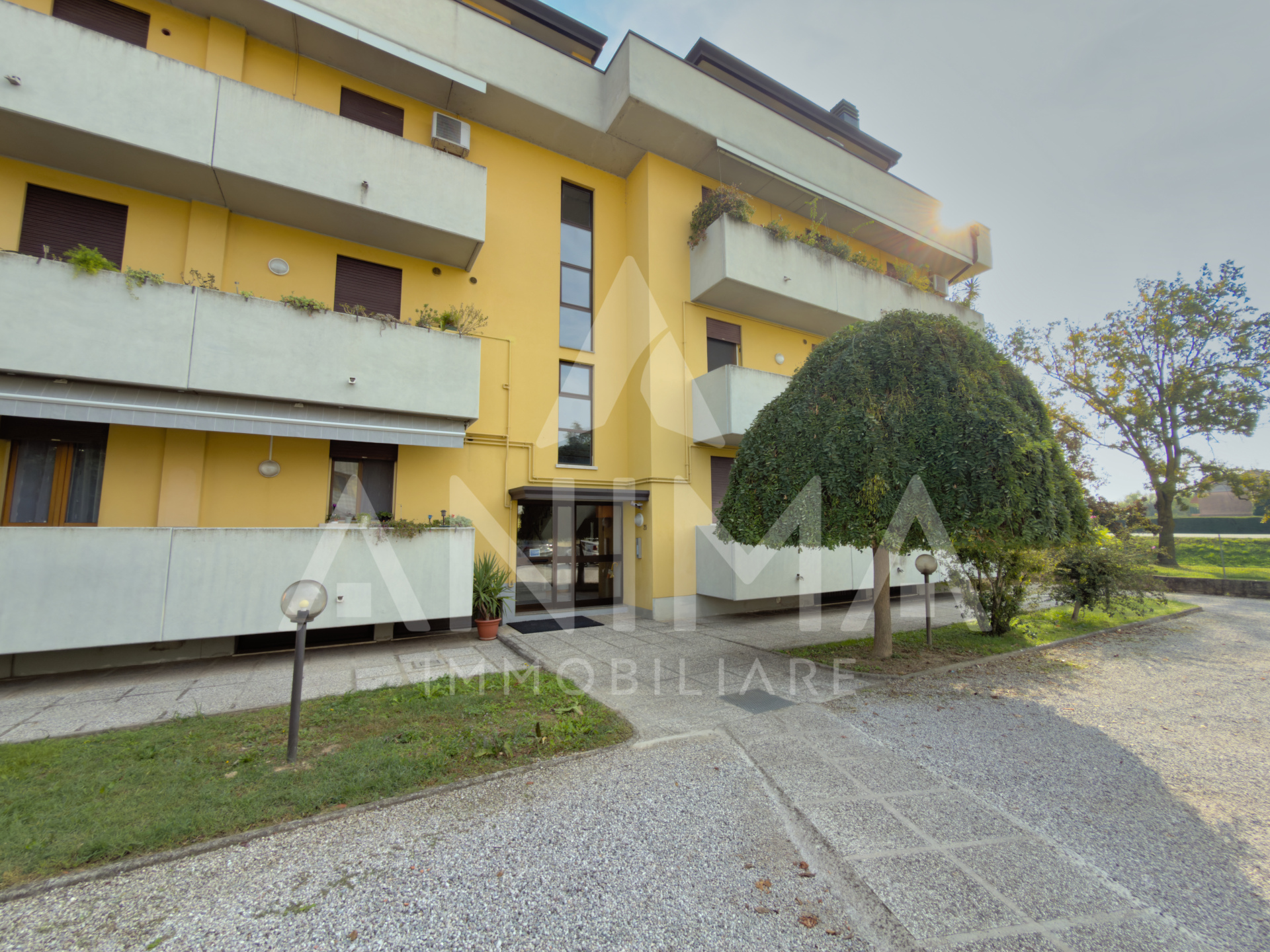 Appartamento con garage e posto auto – Ponte San Nicolò