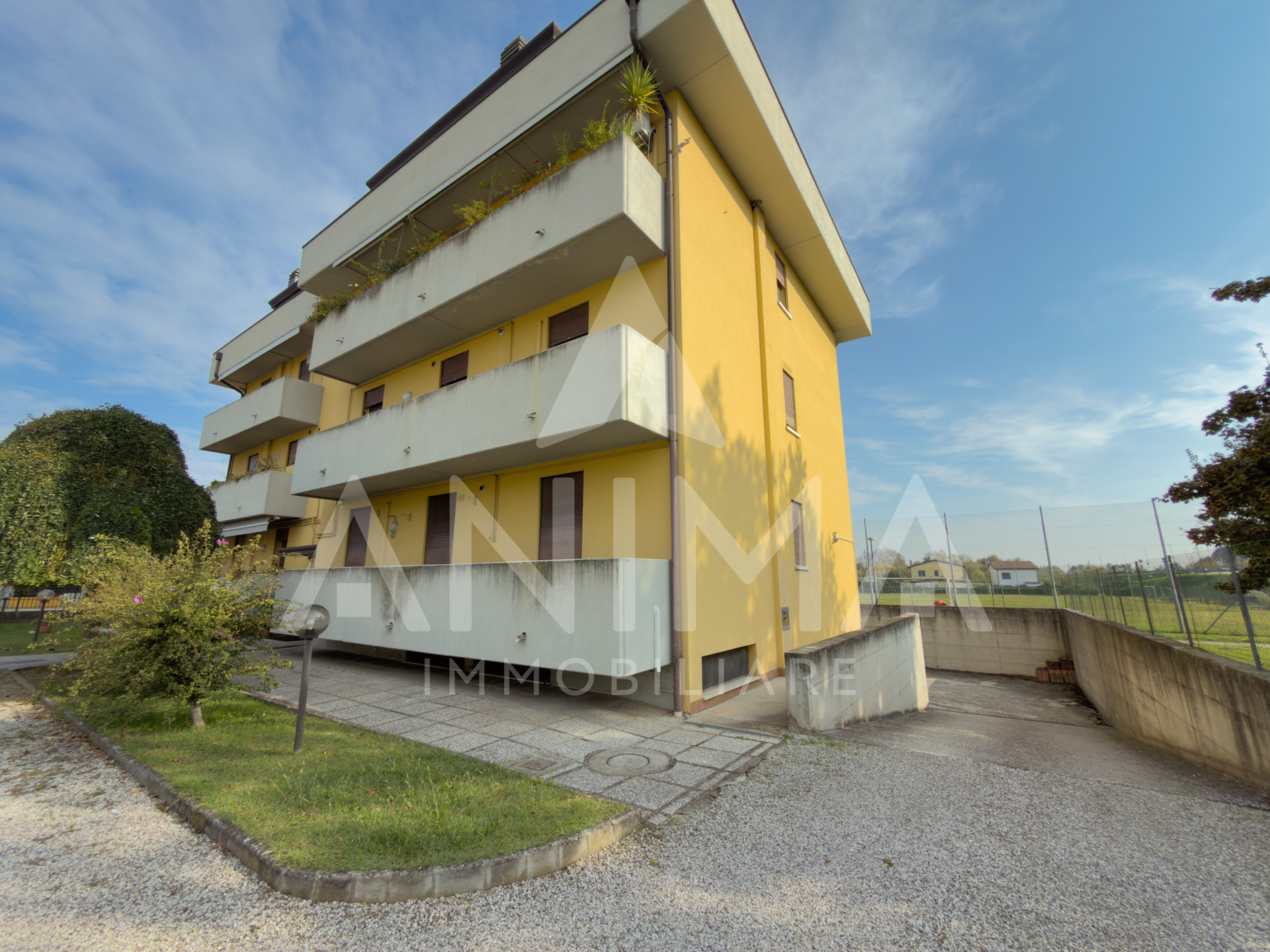 Appartamento con garage e posto auto – Ponte San Nicolò